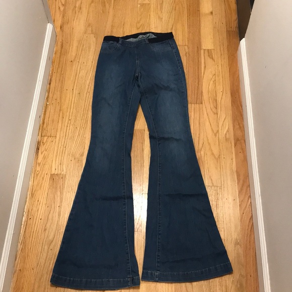 Blank NYC Denim - Stretchy flare blank nyc jeans size 25